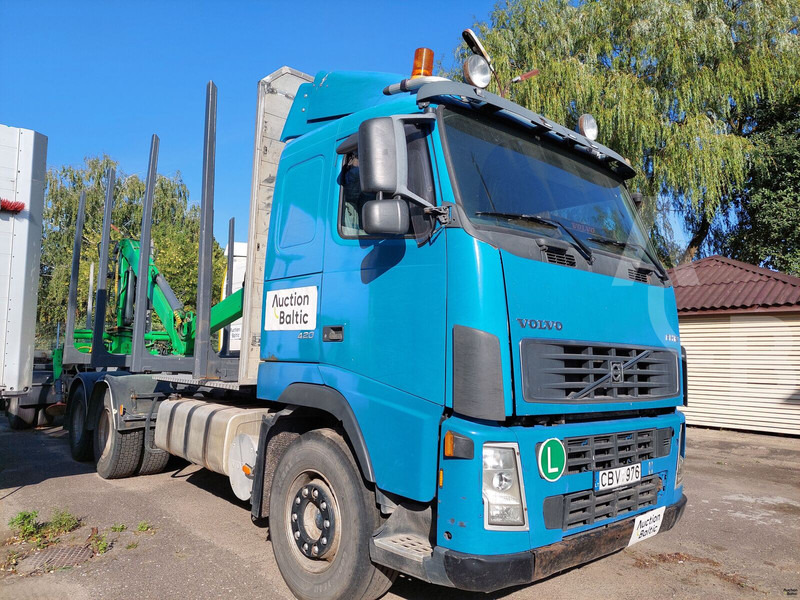 Volvo FH12 - Nákladné vozidlo na prepravu dreva: obrázok 1 Volvo FH12 - Nákladné vozidlo na prepravu dreva: obrázok 1