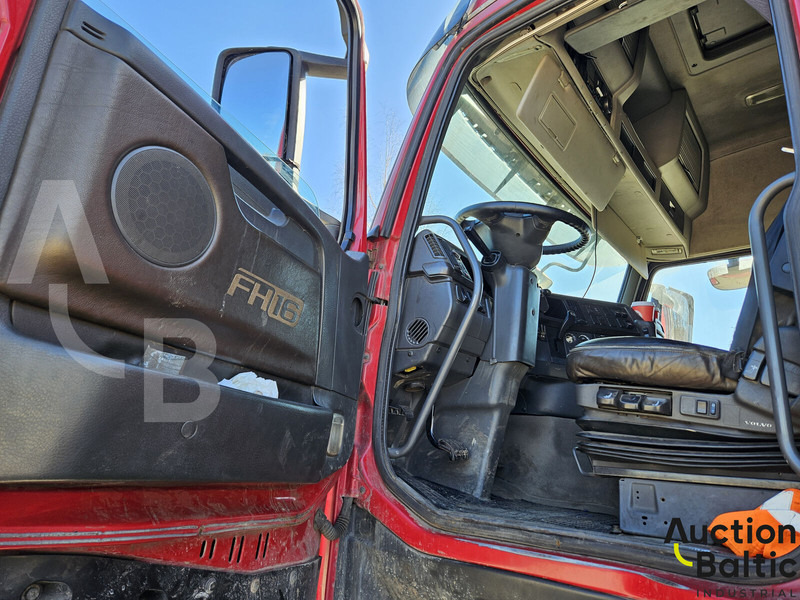 Volvo FH16 - Vyvážací príves: obrázok 5 Volvo FH16 - Vyvážací príves: obrázok 5