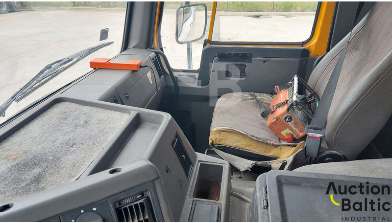 Stacionárne čerpadlo betónu Volvo FL10: obrázok 8