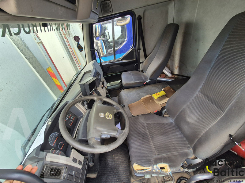 Volvo FL240 - Skříňový nákladní auto: obrázok 5 Volvo FL240 - Skříňový nákladní auto: obrázok 5