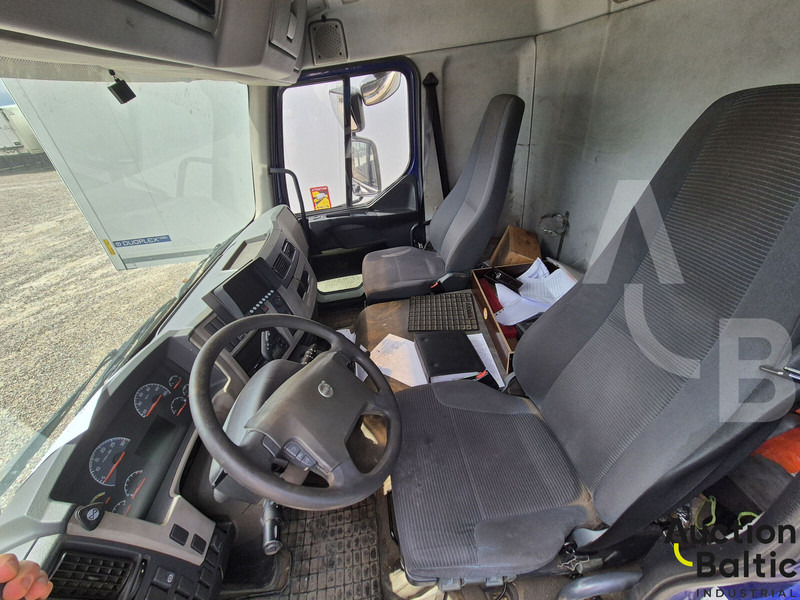 Volvo FL240 - Skříňový nákladní auto: obrázok 4 Volvo FL240 - Skříňový nákladní auto: obrázok 4