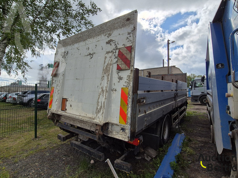 Volvo FL6 - Valníkový/ Plošinový nákladný automobil: obrázok 4 Volvo FL6 - Valníkový/ Plošinový nákladný automobil: obrázok 4