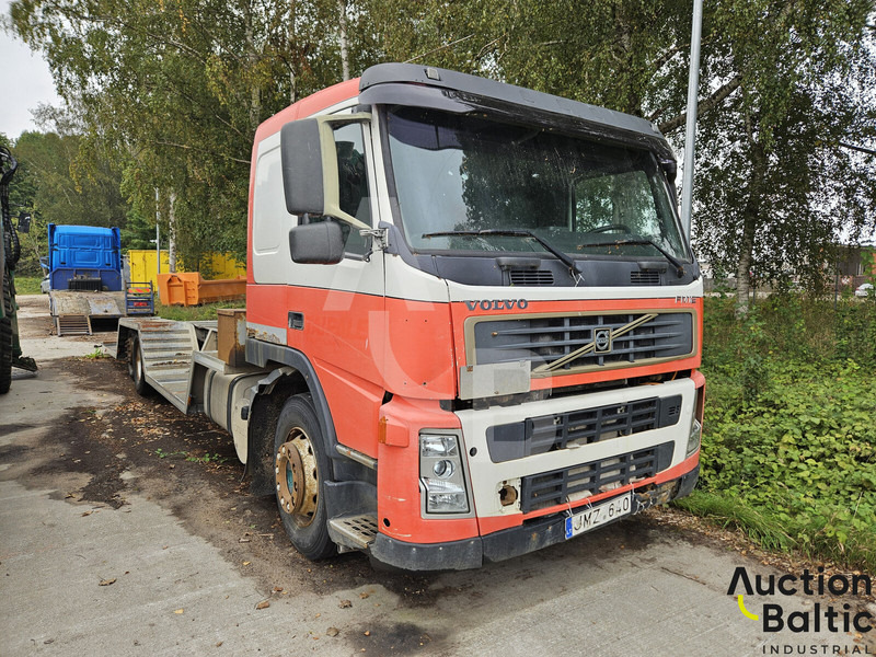 Volvo FM12 - Nákladné vozidlo na prepravu automobilov: obrázok 1 Volvo FM12 - Nákladné vozidlo na prepravu automobilov: obrázok 1