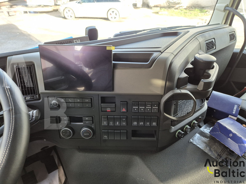 Nákladné vozidlo na prepravu automobilov Volvo FM500: obrázok 7