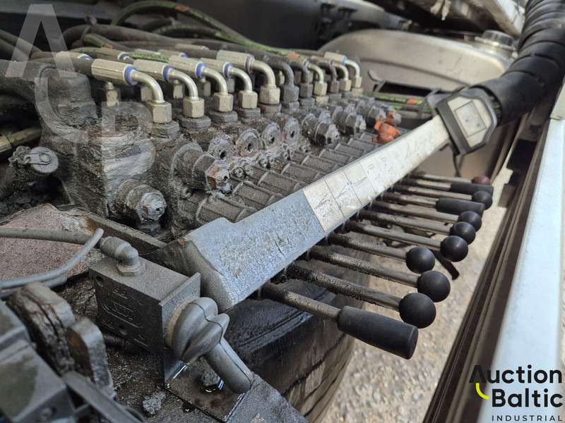 Nákladné vozidlo na prepravu automobilov Volvo FM500: obrázok 16