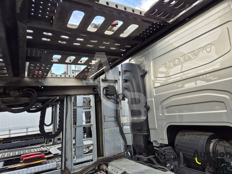 Nákladné vozidlo na prepravu automobilov Volvo FM500: obrázok 15