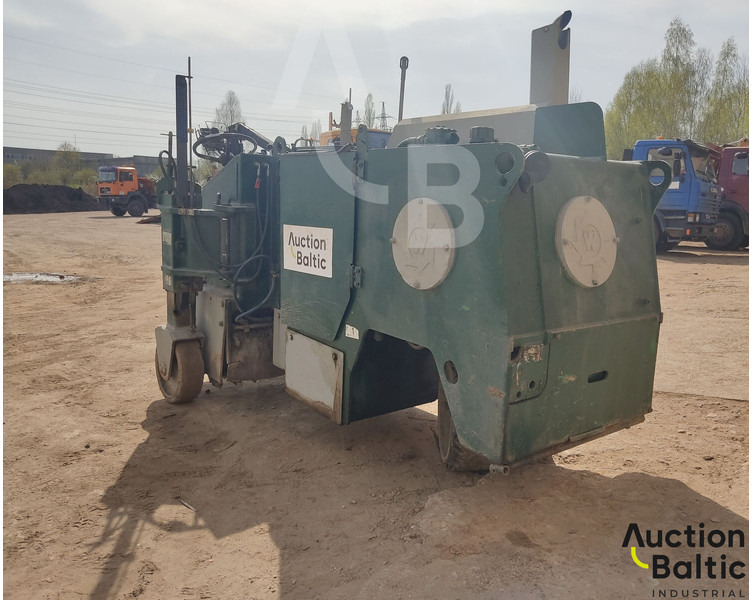 Wirtgen W350 - Asfaltovací stroj: obrázok 5 Wirtgen W350 - Asfaltovací stroj: obrázok 5