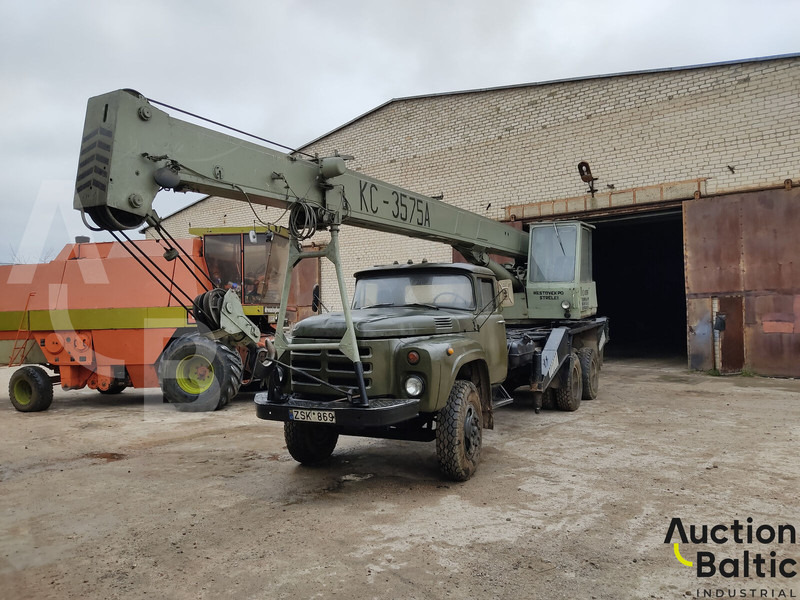ZIL 133 - Žeriav pre všetky terény: obrázok 1 ZIL 133 - Žeriav pre všetky terény: obrázok 1