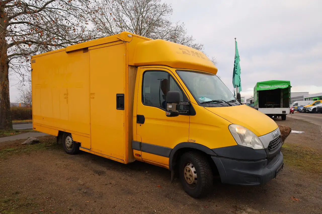 Iveco Daily/ Regalsystem/Luftfeder/1. Hand - Dodávka skriňová nadstavba: obrázok 1 Iveco Daily/ Regalsystem/Luftfeder/1. Hand - Dodávka skriňová nadstavba: obrázok 1