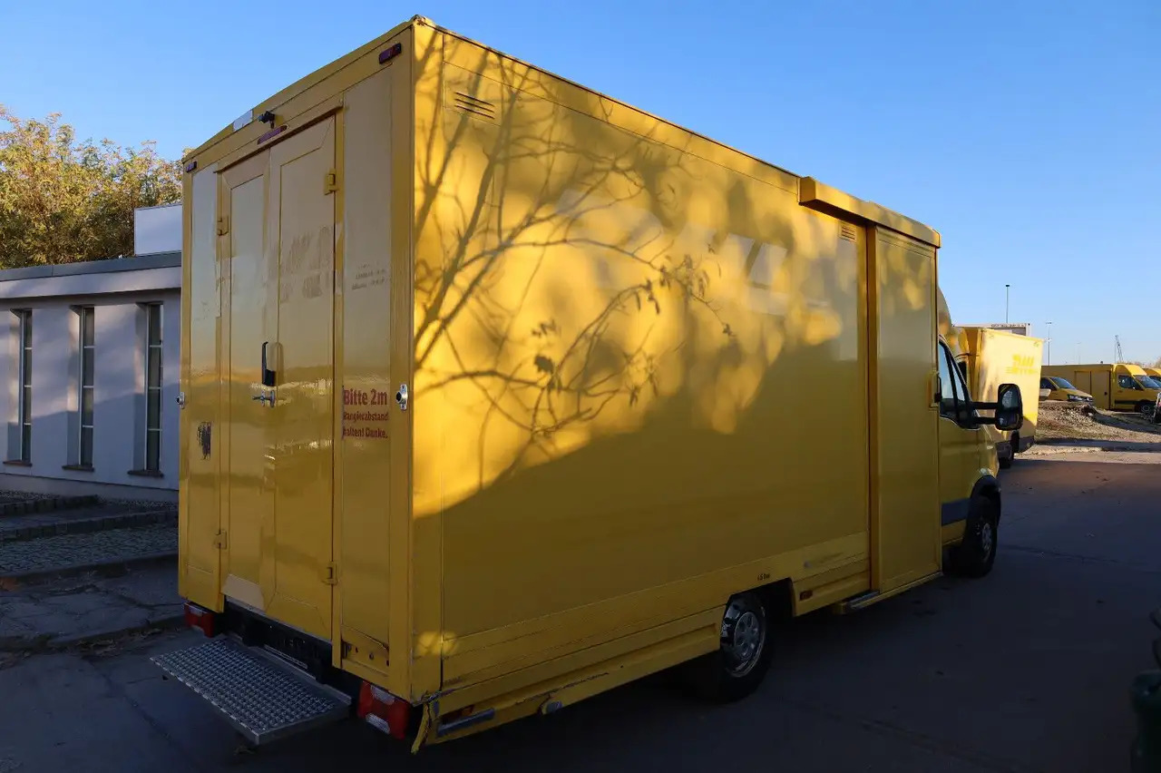 Iveco Daily/ Regalsystem/Luftfeder/1. Hand - Dodávka skriňová nadstavba: obrázok 4 Iveco Daily/ Regalsystem/Luftfeder/1. Hand - Dodávka skriňová nadstavba: obrázok 4