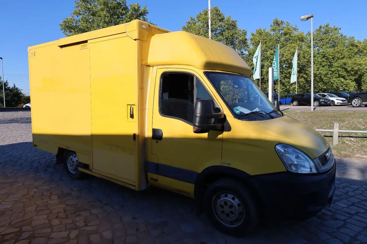 Iveco Daily/ Regalsystem/Luftfeder/KURZ/1. Hand - Dodávka skriňová nadstavba: obrázok 3 Iveco Daily/ Regalsystem/Luftfeder/KURZ/1. Hand - Dodávka skriňová nadstavba: obrázok 3