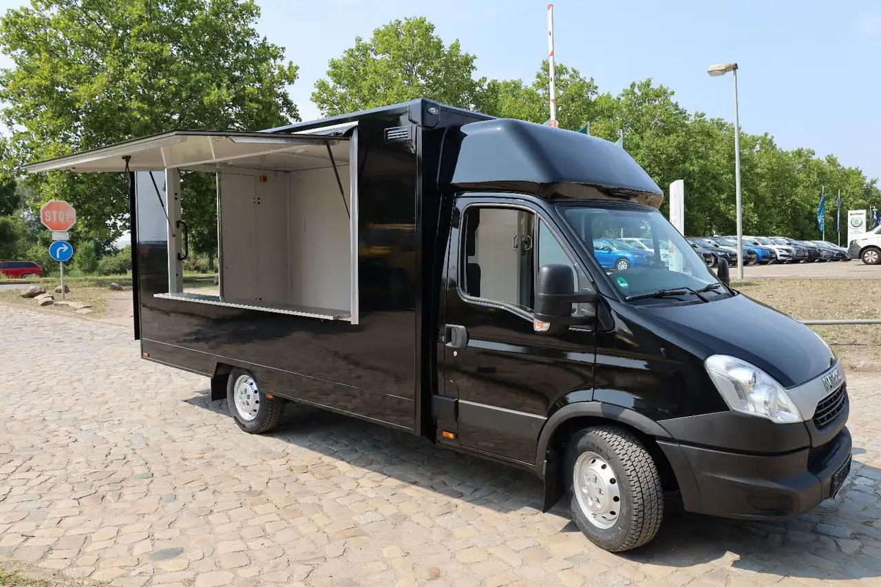 Iveco IS35SI2AA/ FOODTRUCK/Daily/EU5/1. Hand - Pojazdná predajňa: obrázok 1 Iveco IS35SI2AA/ FOODTRUCK/Daily/EU5/1. Hand - Pojazdná predajňa: obrázok 1