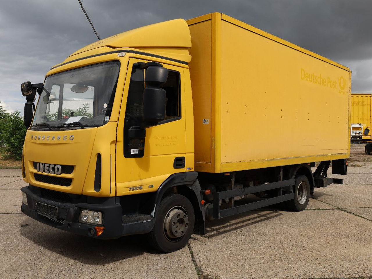 Iveco M752/Koffer/ 1. Hand - Dodávka skriňová nadstavba: obrázok 3 Iveco M752/Koffer/ 1. Hand - Dodávka skriňová nadstavba: obrázok 3