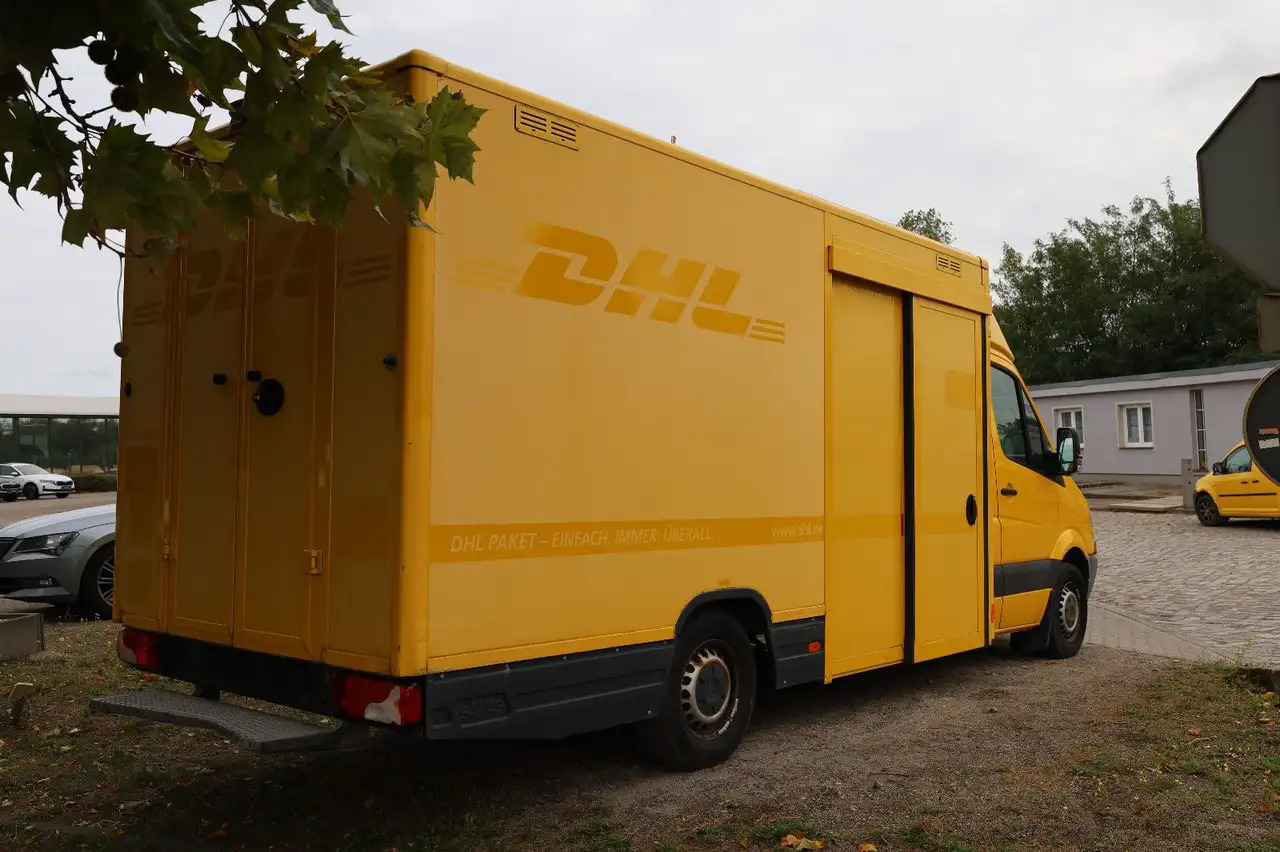 Mercedes-Benz Sprinter II Pritsche/ Koffer/Regalsystem - Dodávka skriňová nadstavba: obrázok 4 Mercedes-Benz Sprinter II Pritsche/ Koffer/Regalsystem - Dodávka skriňová nadstavba: obrázok 4