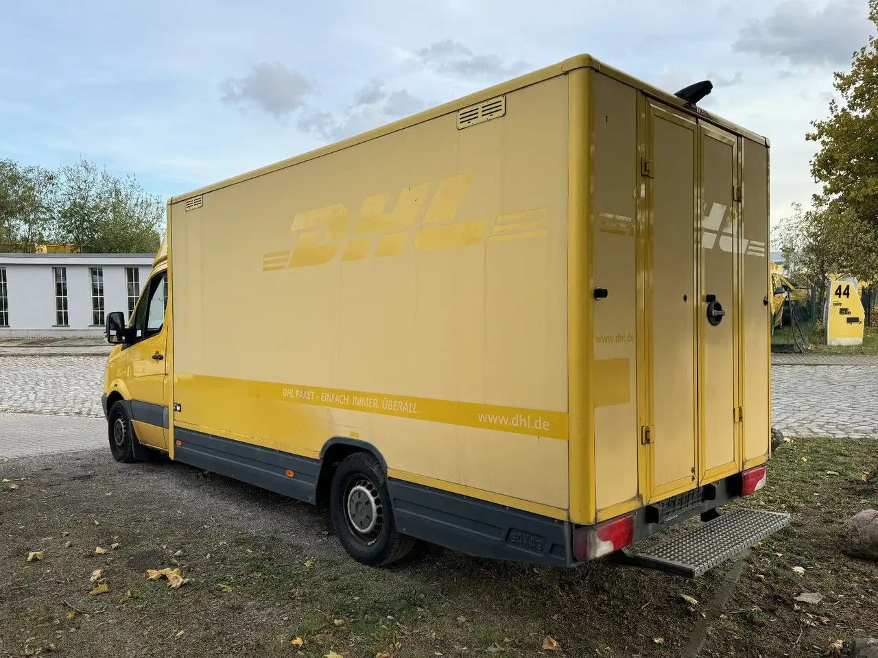 Mercedes-Benz Sprinter II Pritsche/ Koffer/Regalsystem - Dodávka skriňová nadstavba: obrázok 3 Mercedes-Benz Sprinter II Pritsche/ Koffer/Regalsystem - Dodávka skriňová nadstavba: obrázok 3