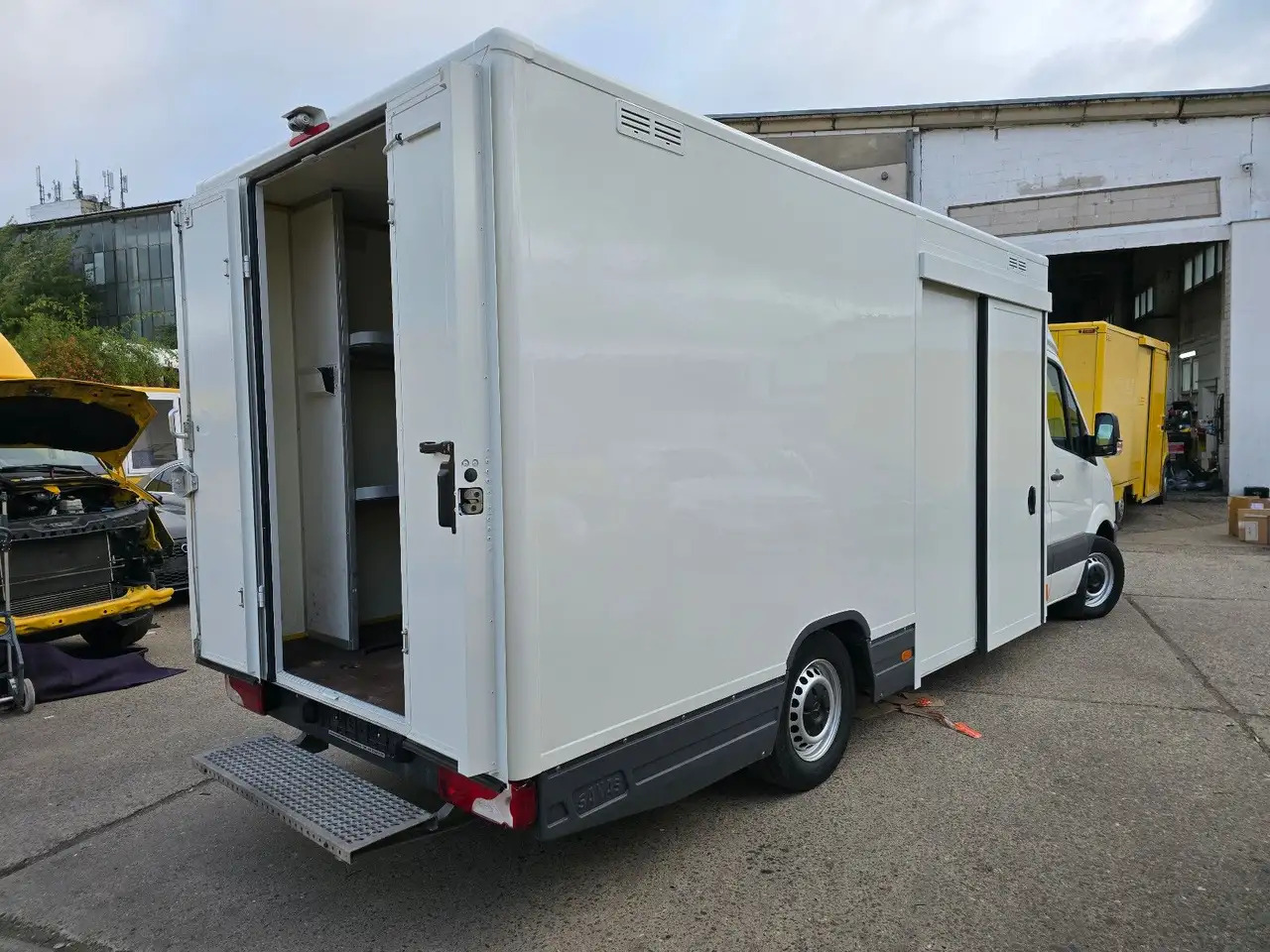 Mercedes-Benz Sprinter/Koffer/Regalsystem/ EU5/ 1. Hand - Dodávka skriňová nadstavba: obrázok 5 Mercedes-Benz Sprinter/Koffer/Regalsystem/ EU5/ 1. Hand - Dodávka skriňová nadstavba: obrázok 5