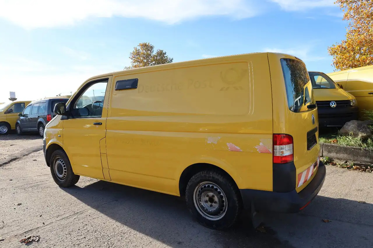 Volkswagen T5 Transporter/ 2.0 TDI/EU5/Werkstatt - Furgon: obrázok 4 Volkswagen T5 Transporter/ 2.0 TDI/EU5/Werkstatt - Furgon: obrázok 4