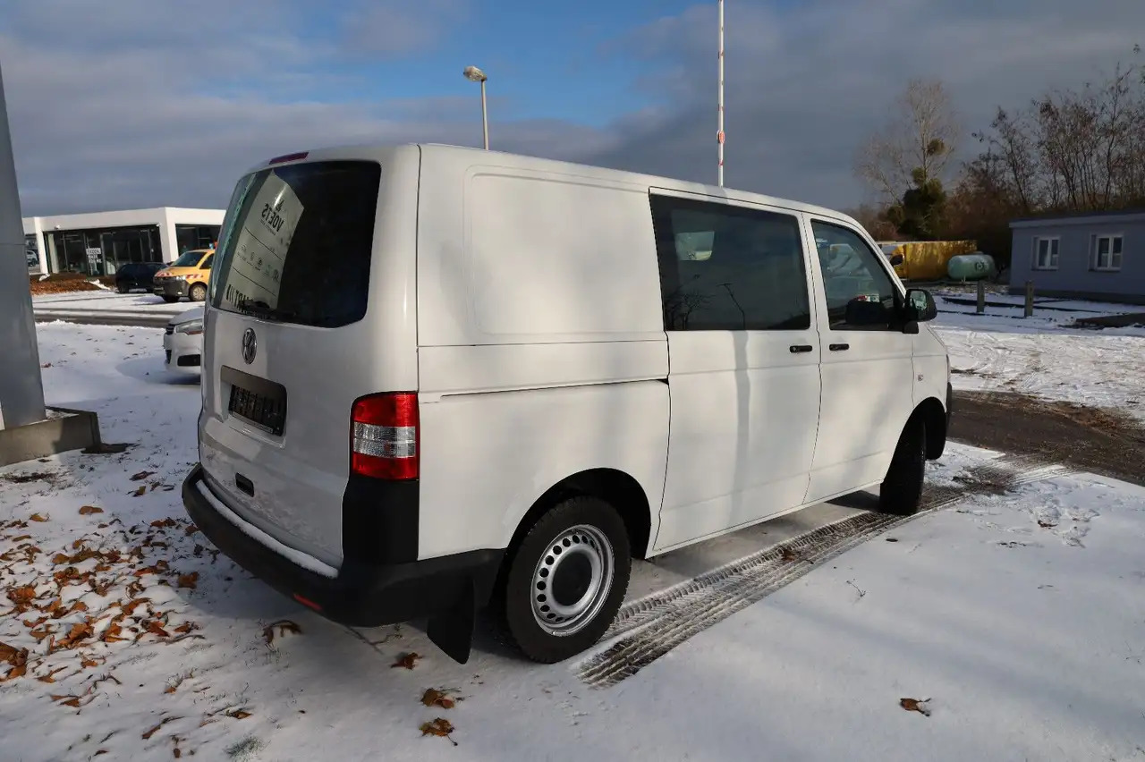 Volkswagen T5 Transporter Kasten-Kombi 2.0 TDI/EU5/1.Hand - Furgon: obrázok 4 Volkswagen T5 Transporter Kasten-Kombi 2.0 TDI/EU5/1.Hand - Furgon: obrázok 4