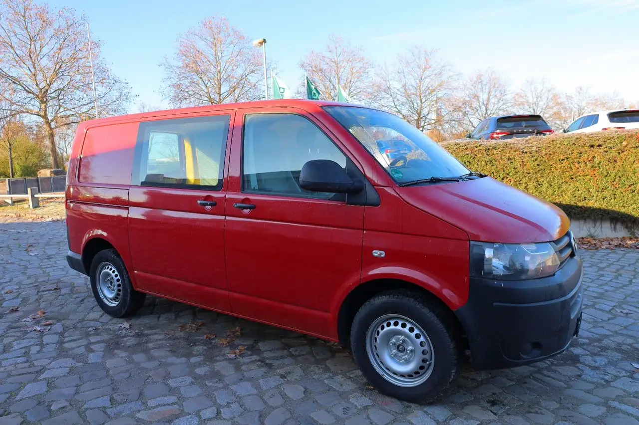 Volkswagen T5 Transporter Kasten-Kombi 2.0 TDI/EU5/1.Hand - Furgon: obrázok 2 Volkswagen T5 Transporter Kasten-Kombi 2.0 TDI/EU5/1.Hand - Furgon: obrázok 2