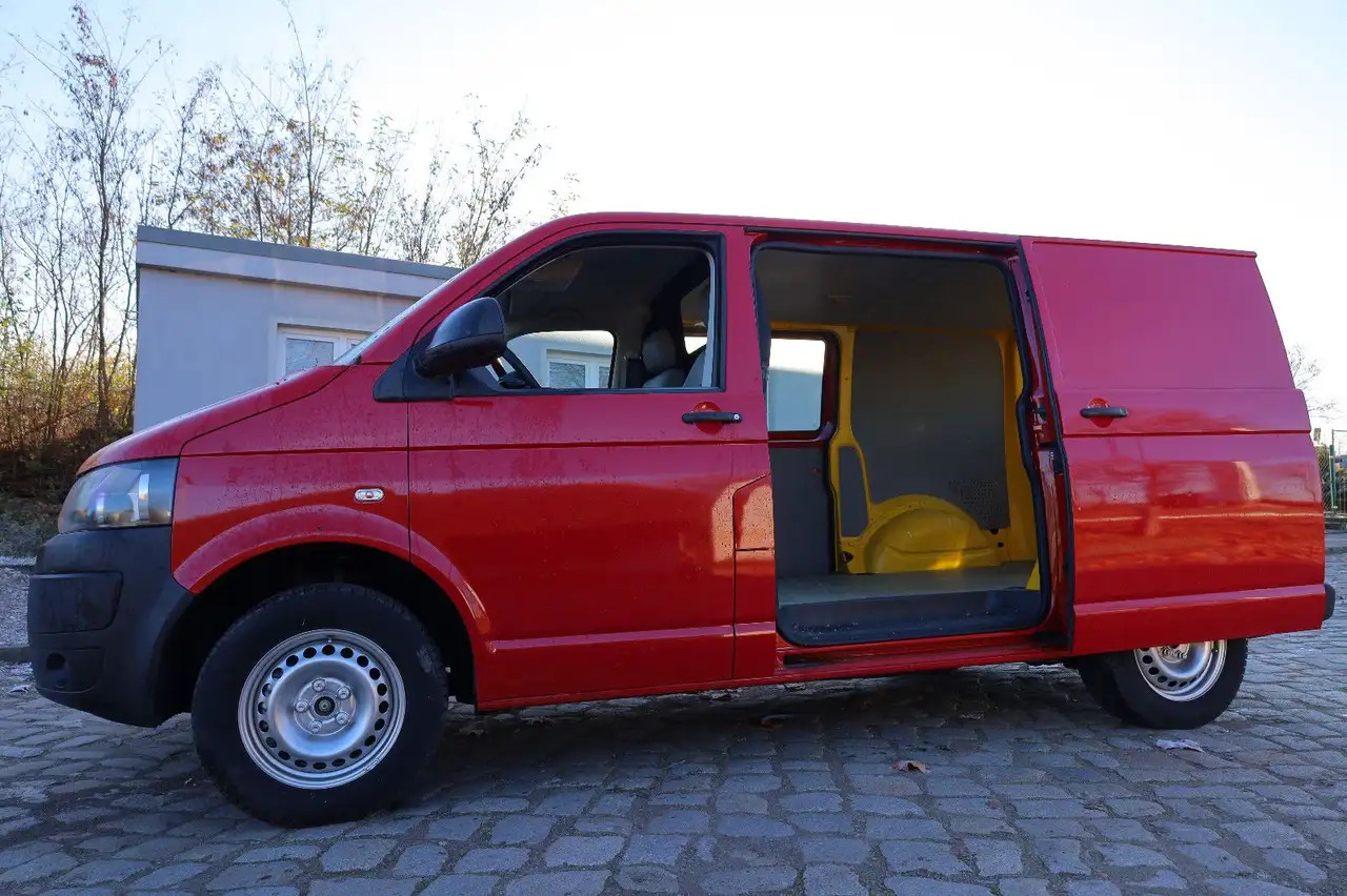 Volkswagen T5 Transporter Kasten-Kombi 2.0 TDI/EU5/1.Hand - Furgon: obrázok 5 Volkswagen T5 Transporter Kasten-Kombi 2.0 TDI/EU5/1.Hand - Furgon: obrázok 5