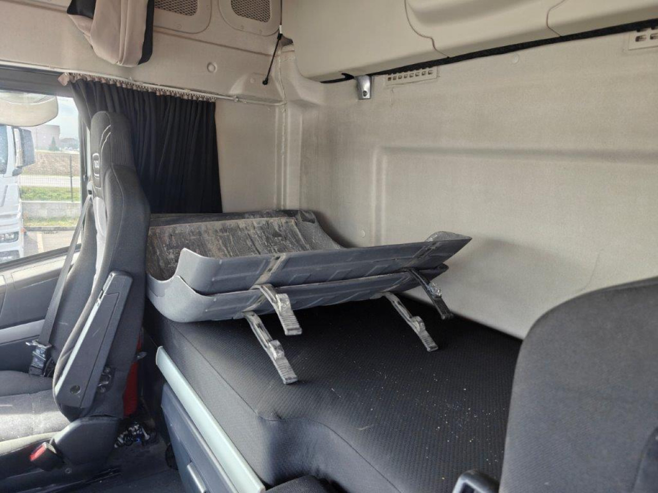 Ťahač IVECO Stralis AS440S46T/PLNG Intarder Klima Luftfeder ZV: obrázok 14 Ťahač IVECO Stralis AS440S46T/PLNG Intarder Klima Luftfeder ZV: obrázok 14