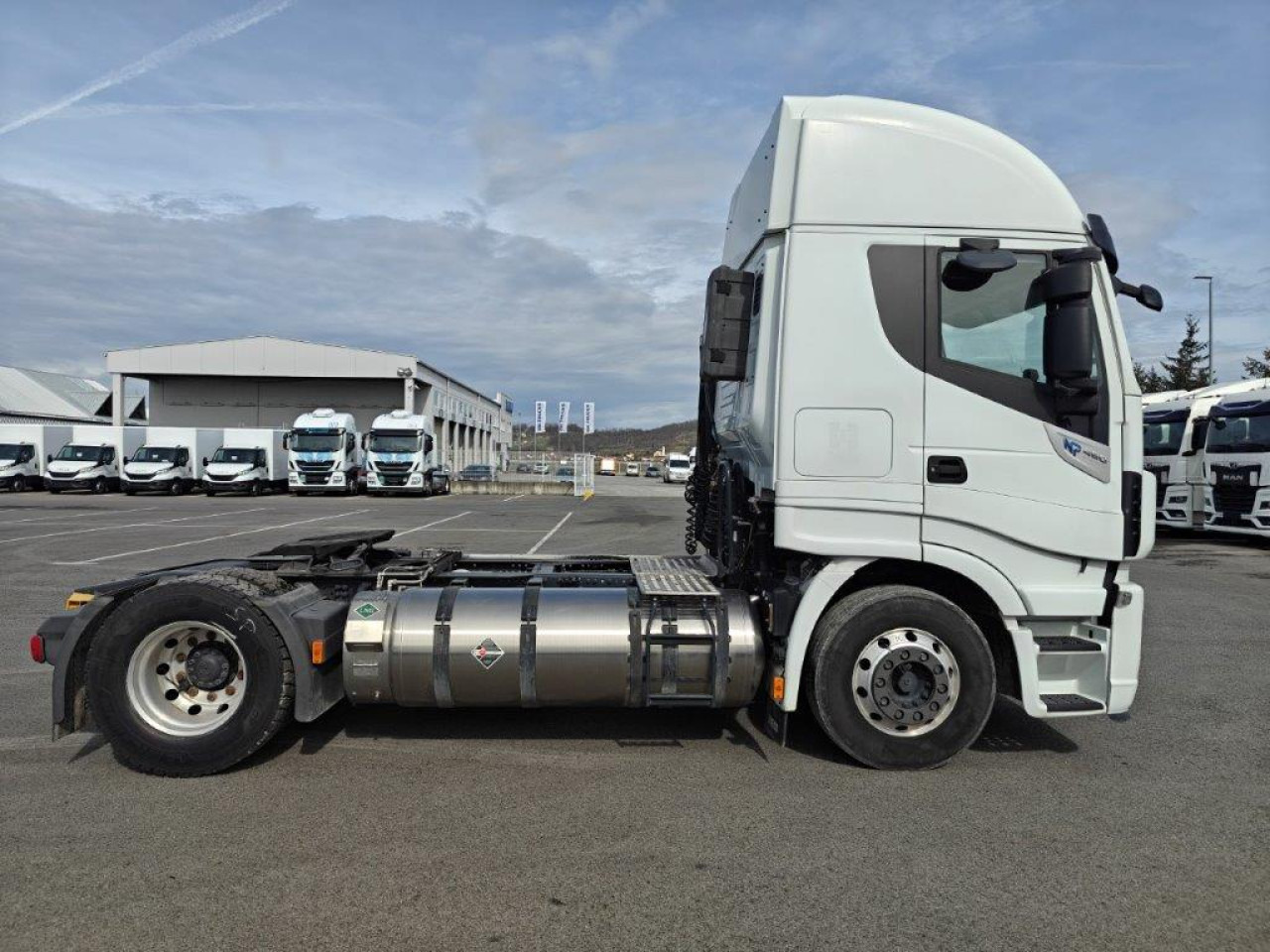 Ťahač IVECO Stralis AS440S46T/PLNG Intarder Klima Luftfeder ZV: obrázok 22 Ťahač IVECO Stralis AS440S46T/PLNG Intarder Klima Luftfeder ZV: obrázok 22