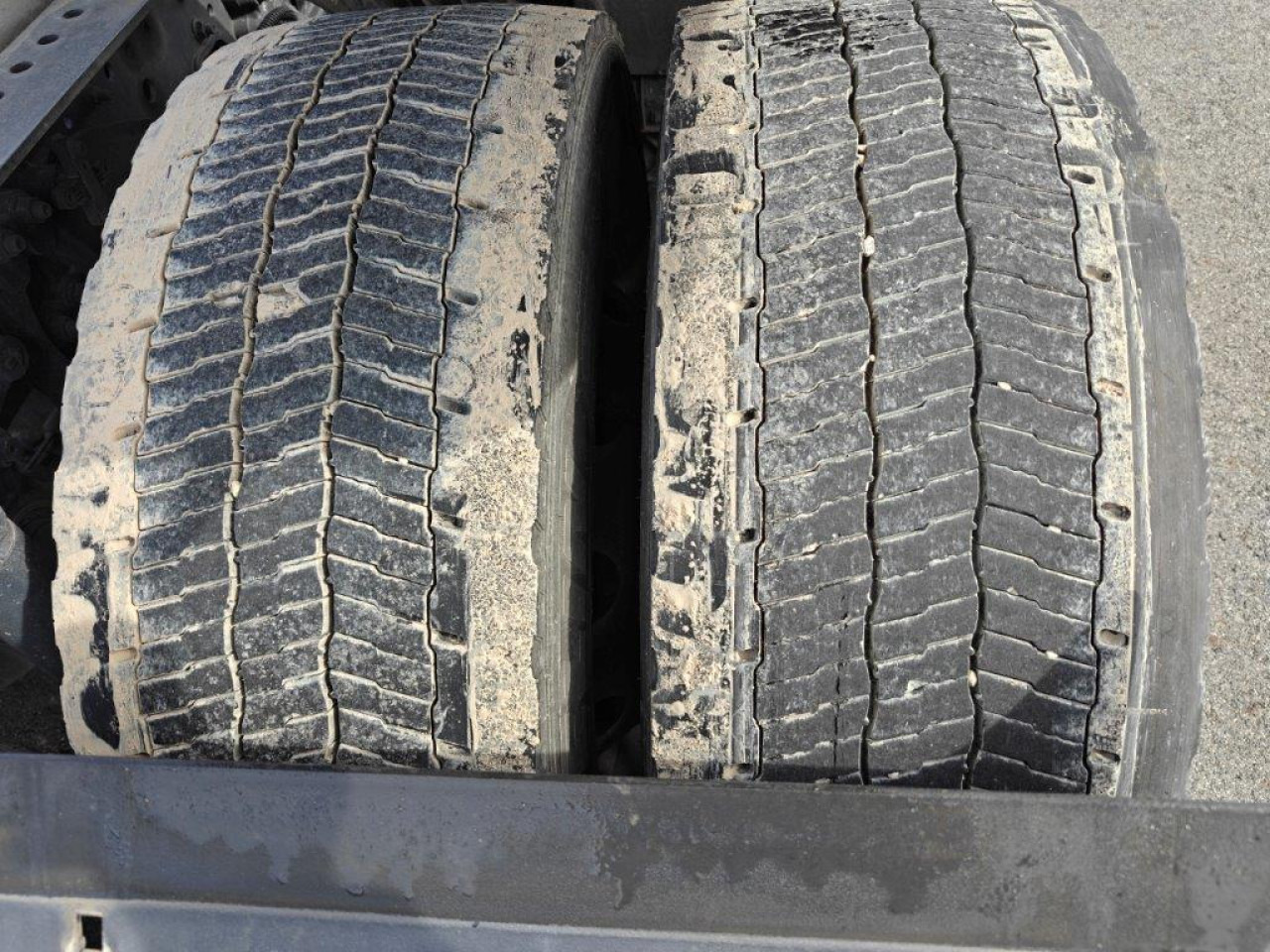 IVECO Stralis AS440S46T/PLNG Intarder Klima Luftfeder ZV - Ťahač: obrázok 2 IVECO Stralis AS440S46T/PLNG Intarder Klima Luftfeder ZV - Ťahač: obrázok 2