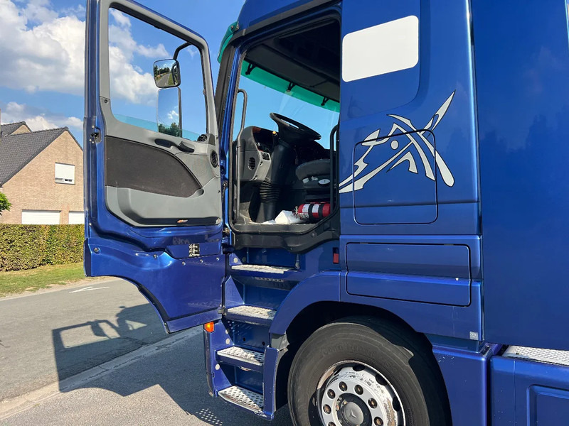 Mercedes-Benz Actros 1850 V8***Euro3**MEGA SPACE 1850 TOP CONDITION** - Ťahač: obrázok 3 Mercedes-Benz Actros 1850 V8***Euro3**MEGA SPACE 1850 TOP CONDITION** - Ťahač: obrázok 3