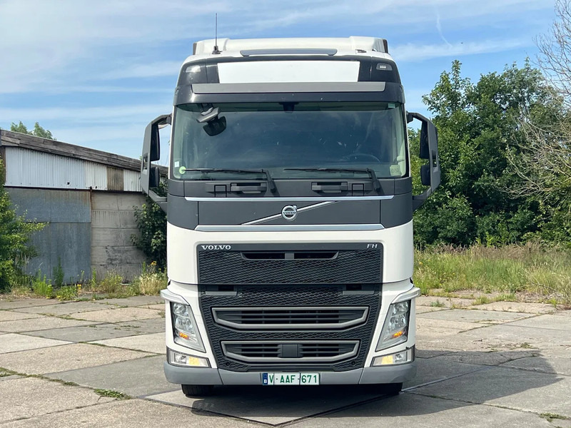 Volvo FH 500 2018 model***Park Cool***FH500 GLOBE - Ťahač: obrázok 2 Volvo FH 500 2018 model***Park Cool***FH500 GLOBE - Ťahač: obrázok 2