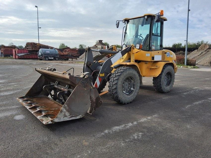 Volvo L 30 B-Z/K incl. 3-1-shovel and pal.-fork - Kolesový nakladač: obrázok 1 Volvo L 30 B-Z/K incl. 3-1-shovel and pal.-fork - Kolesový nakladač: obrázok 1
