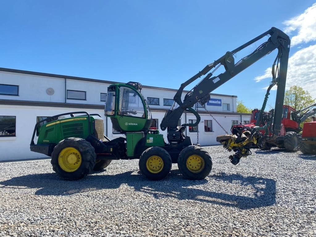 John Deere 1170 E - Lesnícky harvestor: obrázok 2 John Deere 1170 E - Lesnícky harvestor: obrázok 2