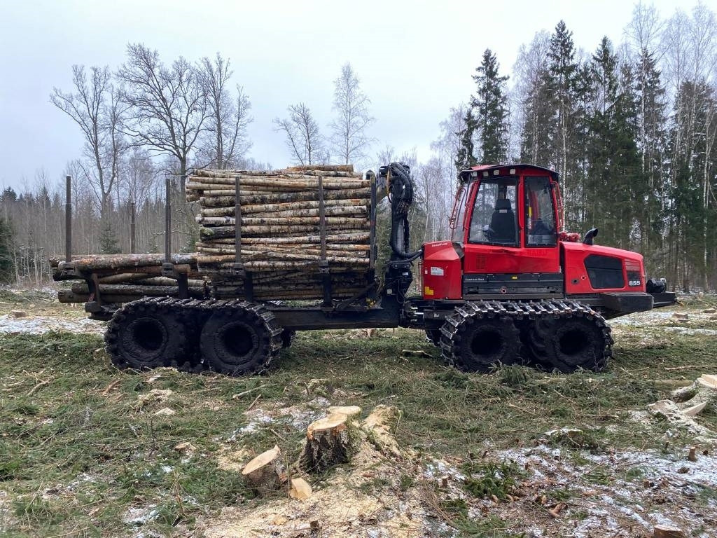 Komatsu 855 - Vyvážečka: obrázok 3 Komatsu 855 - Vyvážečka: obrázok 3