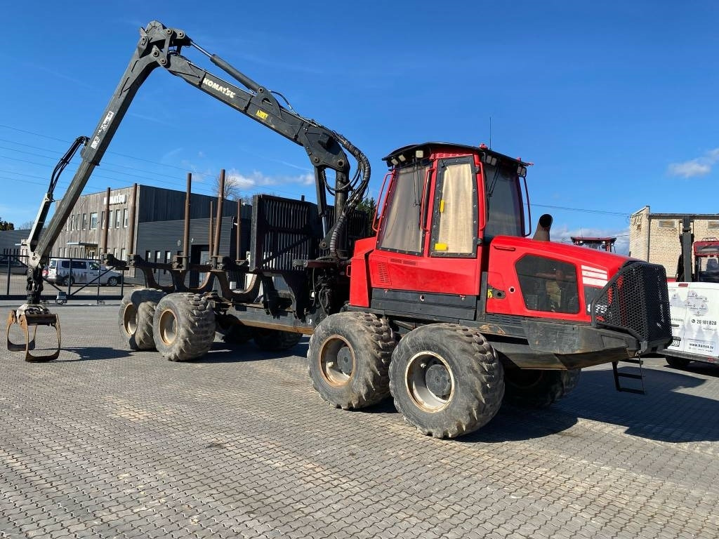Komatsu 875 - Vyvážečka: obrázok 2 Komatsu 875 - Vyvážečka: obrázok 2