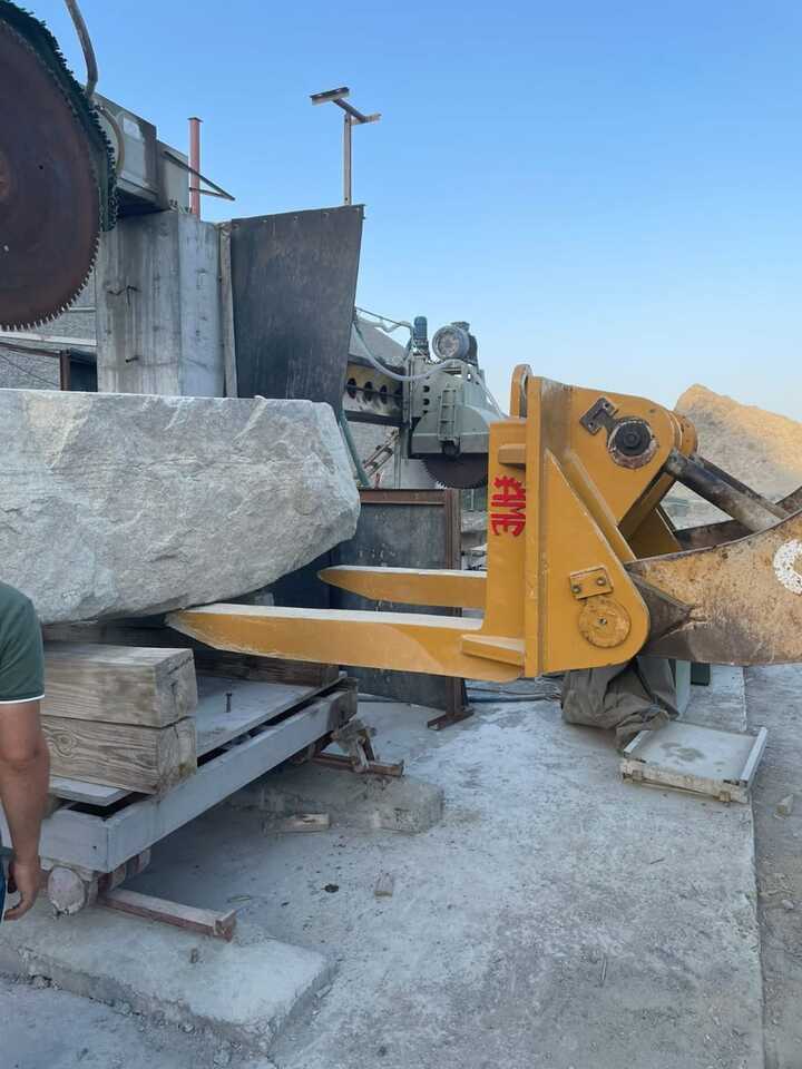 Marble Block Fork - Vidlice pre Kolesový nakladač: obrázok 1 Marble Block Fork - Vidlice pre Kolesový nakladač: obrázok 1