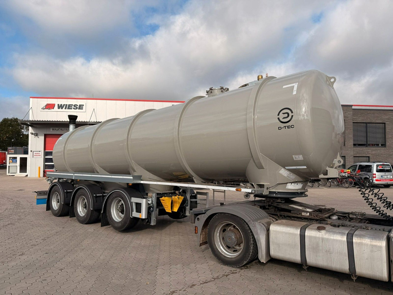 D-TEC Gülletanker 30m³ mit Zwangslenkung - Cisternový náves: obrázok 1 D-TEC Gülletanker 30m³ mit Zwangslenkung - Cisternový náves: obrázok 1