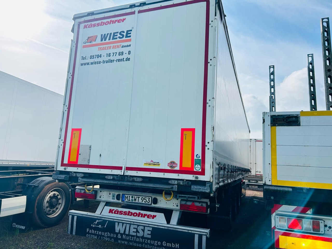 Kässbohrer Schiebeplanen Auflieger - Plachtový náves: obrázok 2 Kässbohrer Schiebeplanen Auflieger - Plachtový náves: obrázok 2