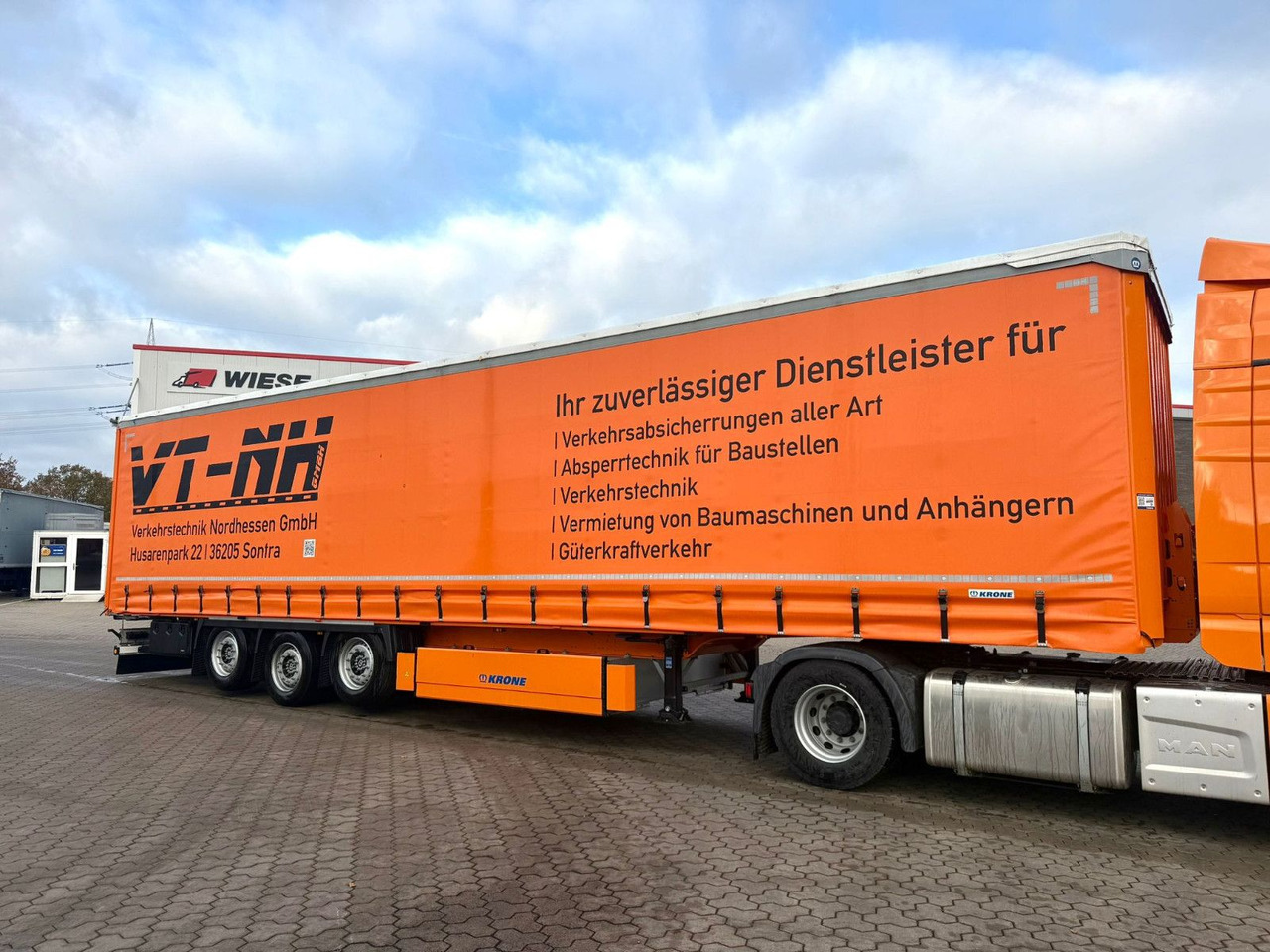 Krone Schiebeplanen Auflieger Wie Neu Code XL - Plachtový náves: obrázok 1 Krone Schiebeplanen Auflieger Wie Neu Code XL - Plachtový náves: obrázok 1