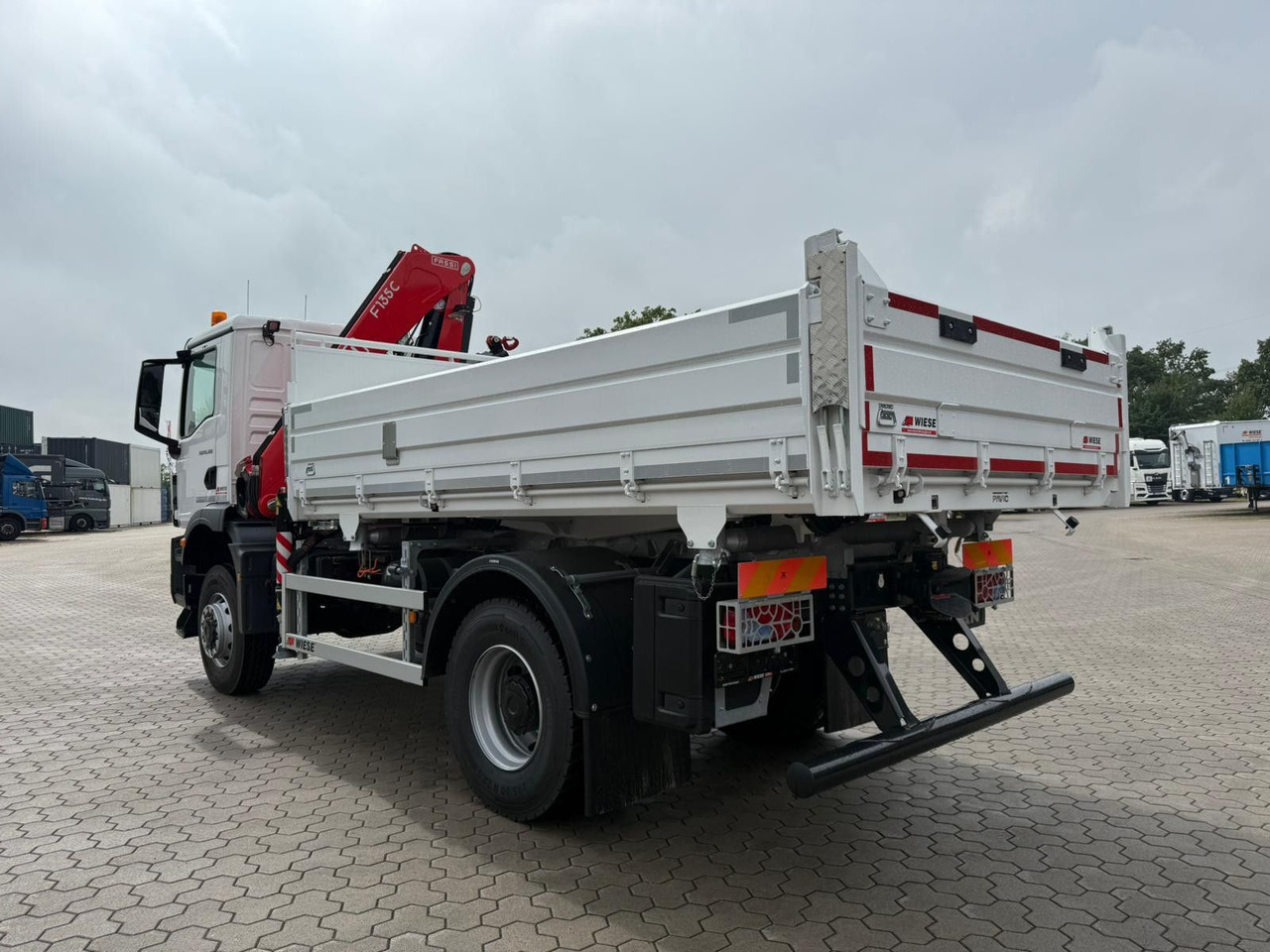 MAN 18.320 4x4 mit Fassi Ladekran Sofort Verfügbar - Auto s hydraulickou rukou: obrázok 3 MAN 18.320 4x4 mit Fassi Ladekran Sofort Verfügbar - Auto s hydraulickou rukou: obrázok 3