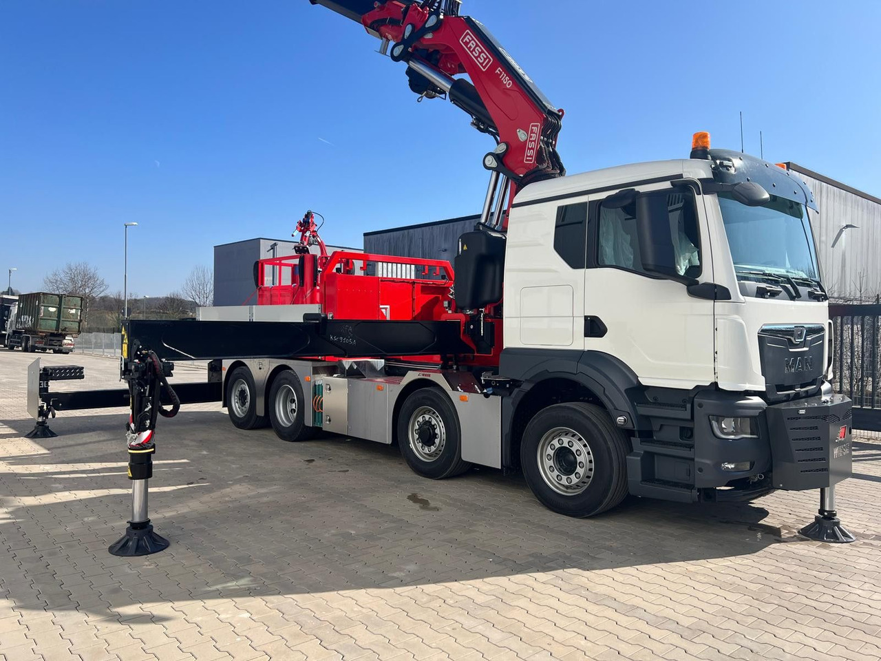 MAN 8x4 mit F1150RA.2.28 L616 Winde, 2.per. Korb - Auto s hydraulickou rukou: obrázok 2 MAN 8x4 mit F1150RA.2.28 L616 Winde, 2.per. Korb - Auto s hydraulickou rukou: obrázok 2
