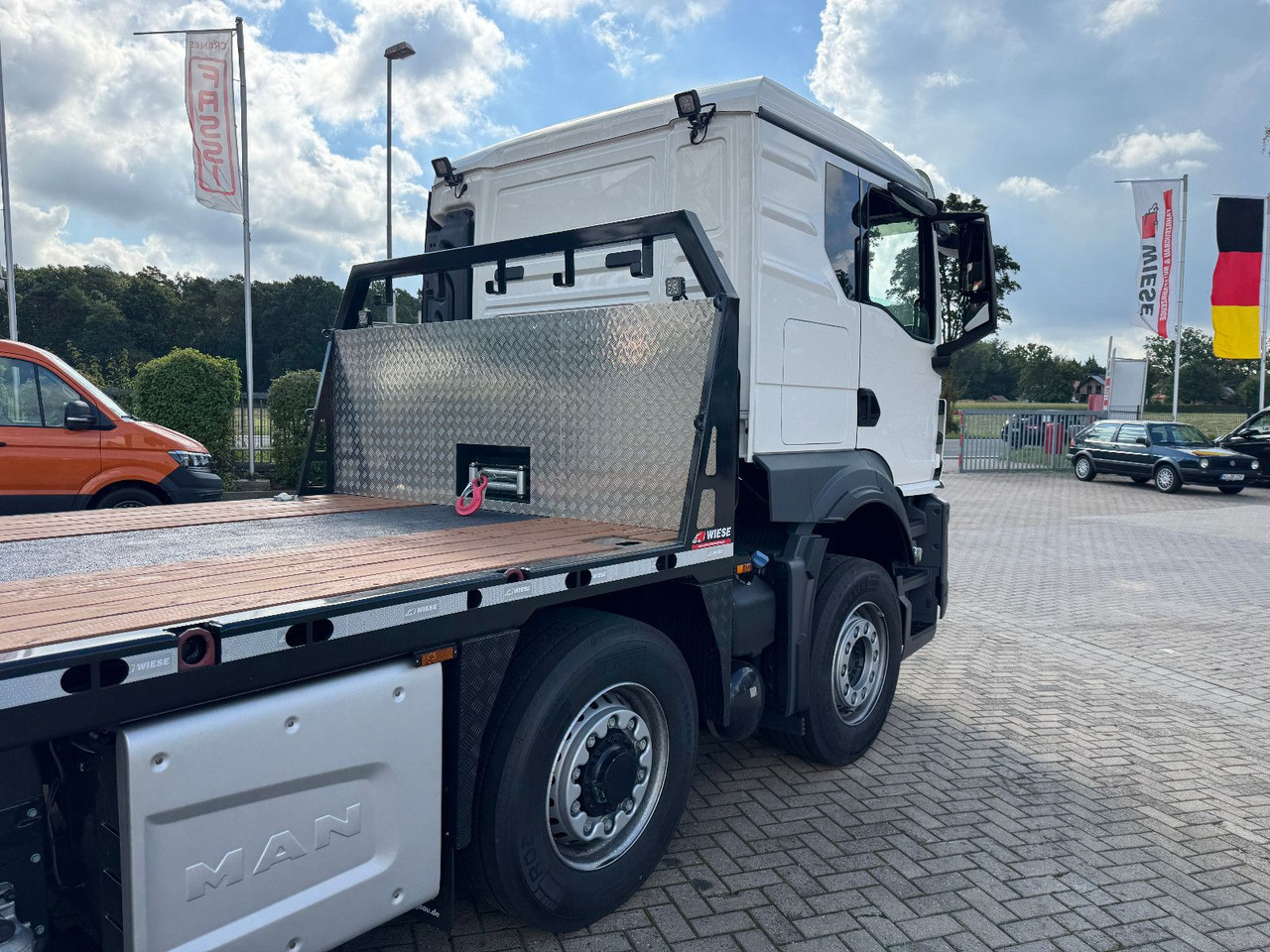MAN TGS 35.520 8x2H Baumaschinentransporter - Odťahovy voz: obrázok 5 MAN TGS 35.520 8x2H Baumaschinentransporter - Odťahovy voz: obrázok 5