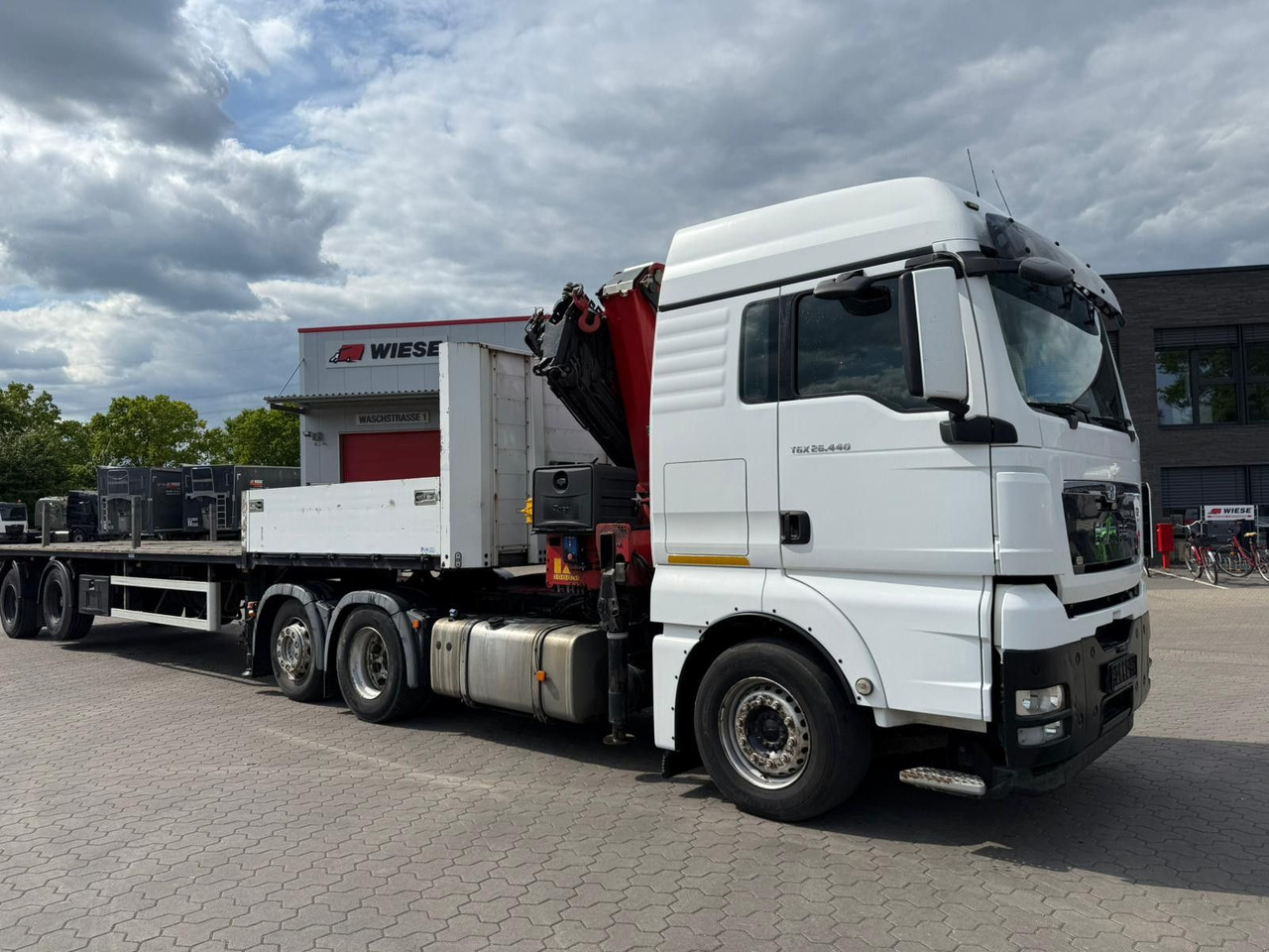 MAN TGX 26.440 6x2 mit HMF 3000-5 Kran - Auto s hydraulickou rukou: obrázok 1 MAN TGX 26.440 6x2 mit HMF 3000-5 Kran - Auto s hydraulickou rukou: obrázok 1