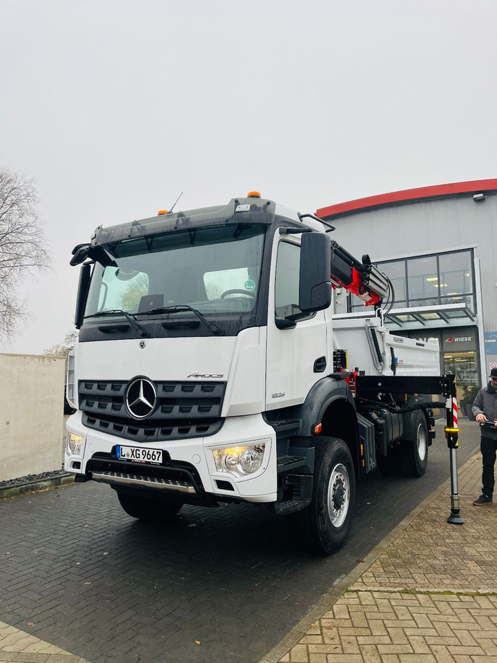 Mercedes-Benz Arocs 1835 4x4 Meiller Fassi F135 Kran Kipper - Sklápač, Auto s hydraulickou rukou: obrázok 5 Mercedes-Benz Arocs 1835 4x4 Meiller Fassi F135 Kran Kipper - Sklápač, Auto s hydraulickou rukou: obrázok 5