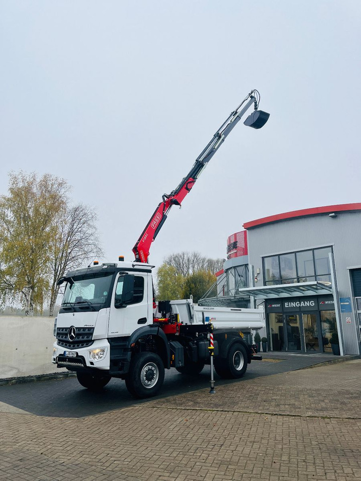 Mercedes-Benz Arocs 1835 4x4 Meiller Fassi F135 Kran Kipper - Sklápač, Auto s hydraulickou rukou: obrázok 3 Mercedes-Benz Arocs 1835 4x4 Meiller Fassi F135 Kran Kipper - Sklápač, Auto s hydraulickou rukou: obrázok 3