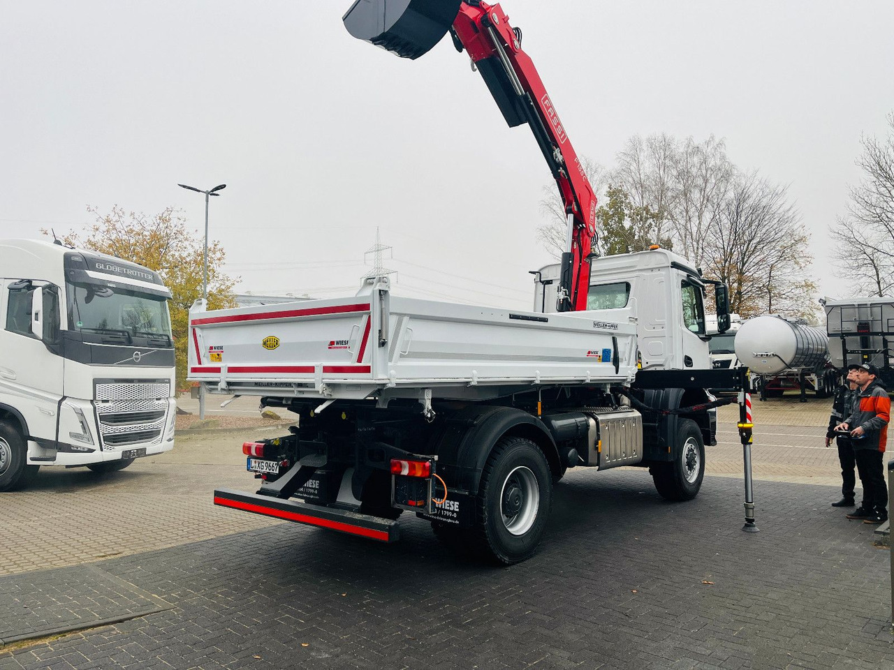 Mercedes-Benz Arocs 1835 4x4 Meiller Fassi Kran Kipper - Sklápač, Auto s hydraulickou rukou: obrázok 5 Mercedes-Benz Arocs 1835 4x4 Meiller Fassi Kran Kipper - Sklápač, Auto s hydraulickou rukou: obrázok 5