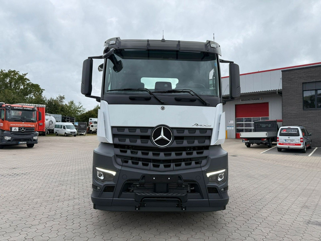 Mercedes-Benz Arocs 5 2651L 6 x4 Meiller RS 2170 - Hákový nosič kontajnerov: obrázok 5 Mercedes-Benz Arocs 5 2651L 6 x4 Meiller RS 2170 - Hákový nosič kontajnerov: obrázok 5
