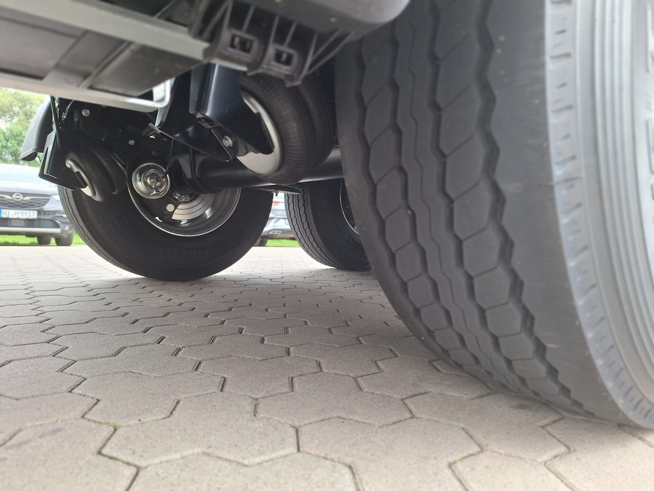 Náves sklápěcí Schmitz Cargobull Kipper 52m³ mit gekröpftem Chassis: obrázok 11