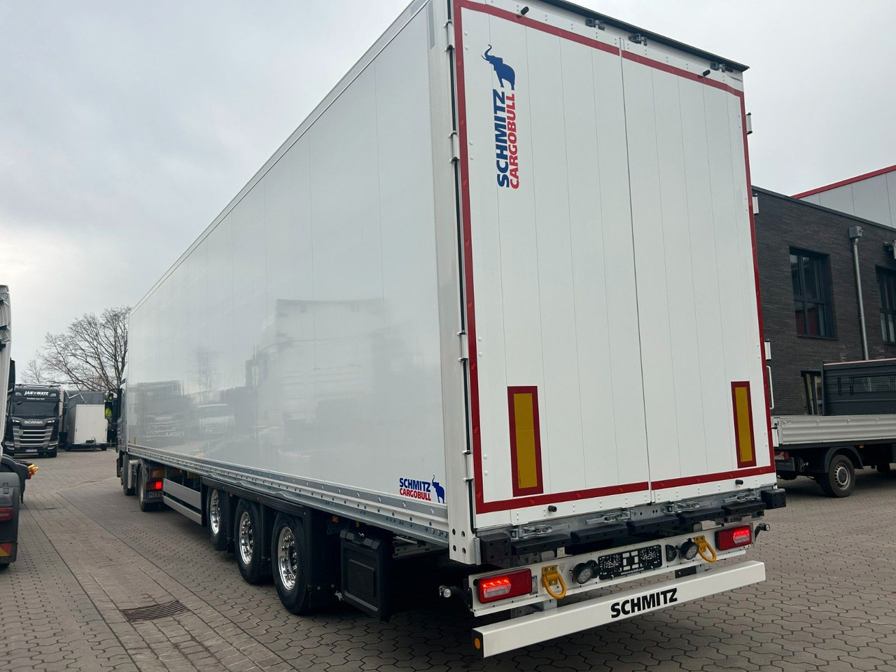 Schmitz Cargobull Mega Koffer - Trockenfrachter FERROPLAST - Náves skriňové: obrázok 2 Schmitz Cargobull Mega Koffer - Trockenfrachter FERROPLAST - Náves skriňové: obrázok 2