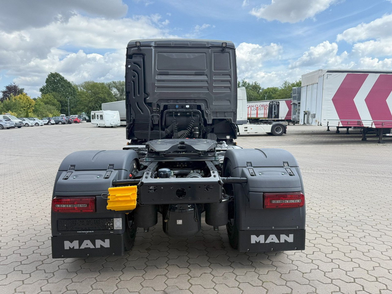 MAN TGX 18.480 4x2 HydroDrive Allrad mit Hydraulik - Ťahač: obrázok 5 MAN TGX 18.480 4x2 HydroDrive Allrad mit Hydraulik - Ťahač: obrázok 5
