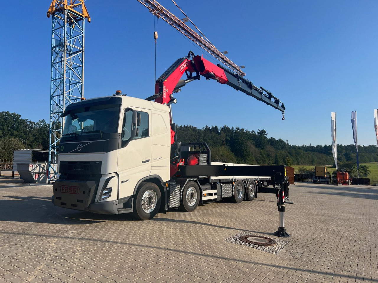 Volvo FH 500 8x2 Kran F710 RA2.26 - Valníkový/ Plošinový nákladný automobil, Auto s hydraulickou rukou: obrázok 1 Volvo FH 500 8x2 Kran F710 RA2.26 - Valníkový/ Plošinový nákladný automobil, Auto s hydraulickou rukou: obrázok 1
