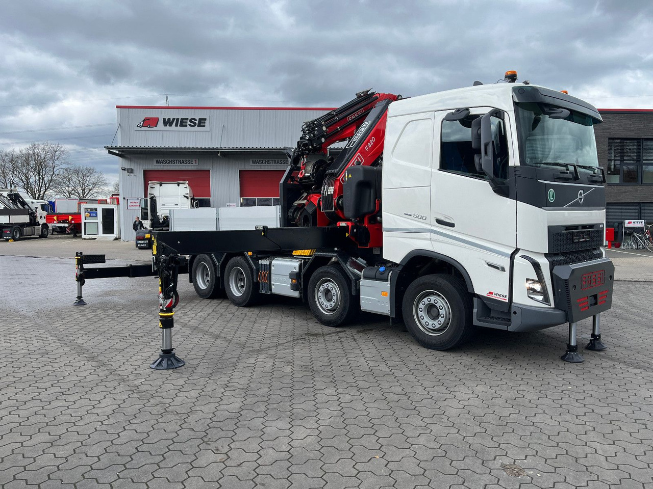 Volvo FH 500 8x4 Kran F820 RA2.27 Jib & Winde Sofort - Valníkový/ Plošinový nákladný automobil, Auto s hydraulickou rukou: obrázok 4 Volvo FH 500 8x4 Kran F820 RA2.27 Jib & Winde Sofort - Valníkový/ Plošinový nákladný automobil, Auto s hydraulickou rukou: obrázok 4